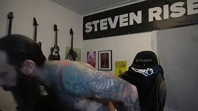 Chatroom XXX en direct de StevenRiseNYC