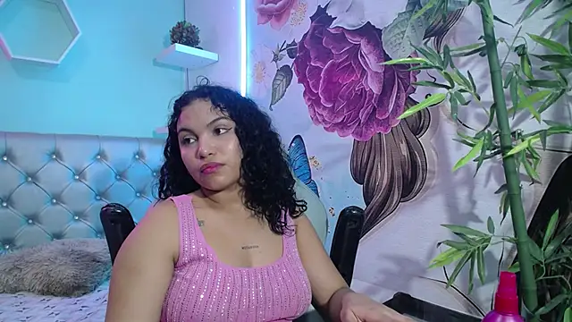 valeria_martinez19's Live XXX Chat