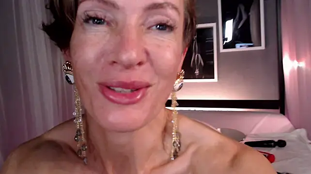 Dorothy_Meyer Chat XXX live