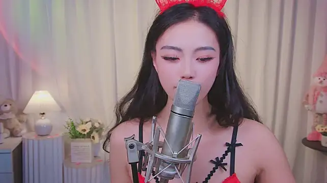 CG-001 live XXX chat