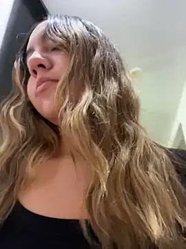 Czat XXX na żywo – Bonni_lohan