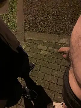 TonnyBottom Live XXX Chat