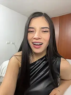 eileensophi Chat XXX live