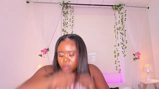 Chat +18 de IvyBennet_ ao vivo