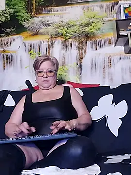 QueenPammy1's Live XXX Chat