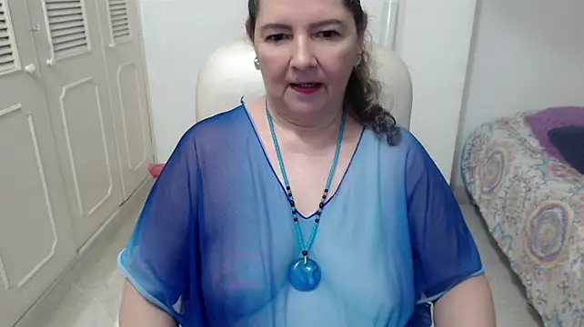 leonela_69 – Live XXX-chat