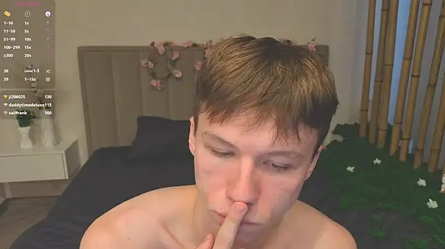 Chat XXX en directo de cuMte_boy
