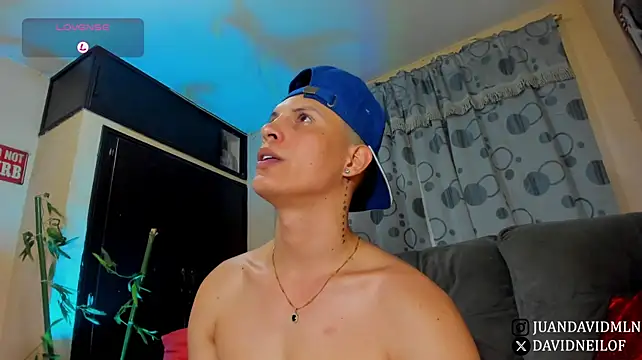 Chat XXX ao vivo de DavidNeill