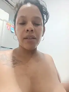 Chat XXX ao vivo de Kittydirty7