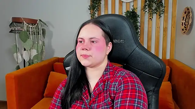 DaisyHarts Adlı Modelin Canlı XXX Sohbeti