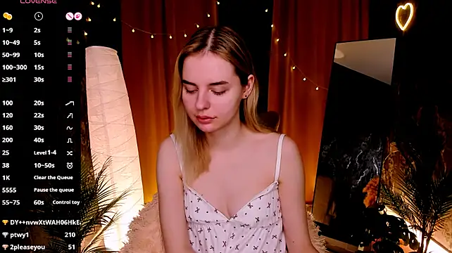 LillianShine 现场XXX聊天