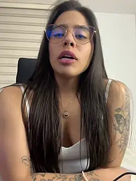 Alessia-Ferrer Live XXX-Chat