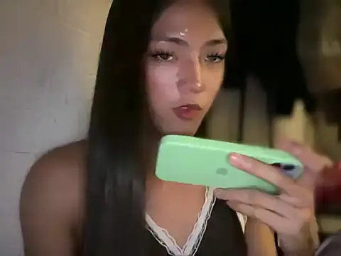 แชท XXX สดของ slimladyxoxo
