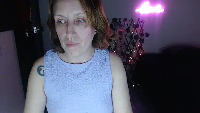 kikiperre Adlı Modelin Canlı XXX Sohbeti