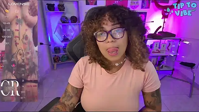 CrespitaRuidosa's Live XXX Chat