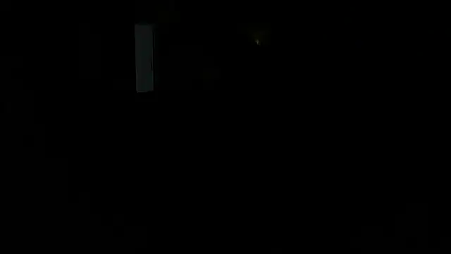 AZOPMOB18999 Show in webcam