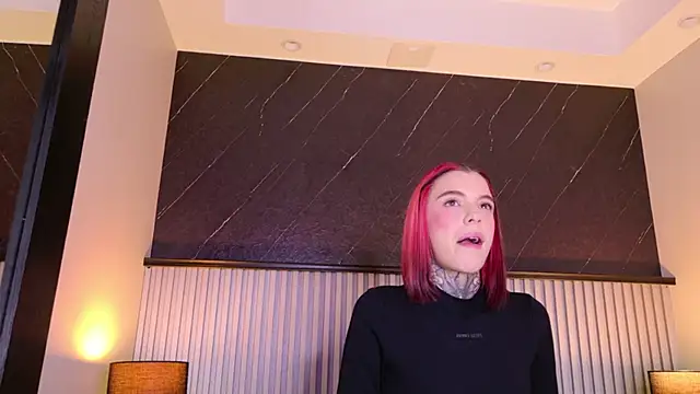Meganreed_ লাইভ XXX চ্যাট