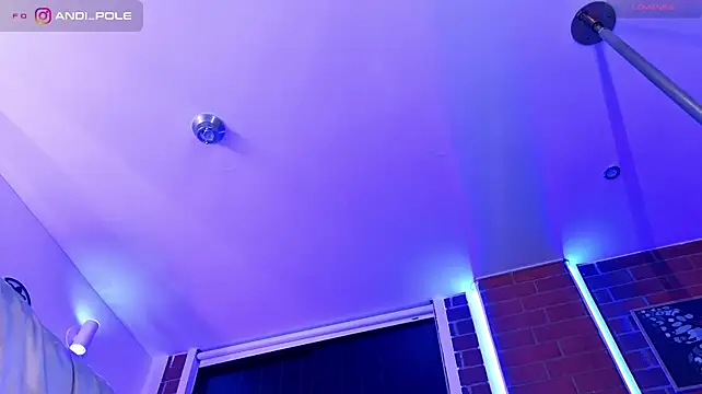 mandi4pole_ Chat XXX live