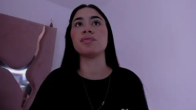 Sofia-candyht's Live XXX Chat