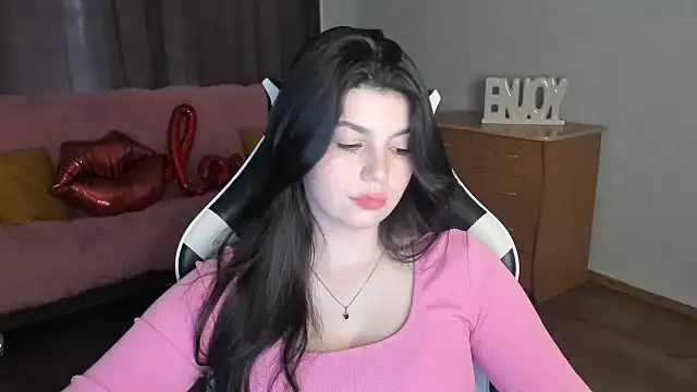 KisaModel live XXX chat