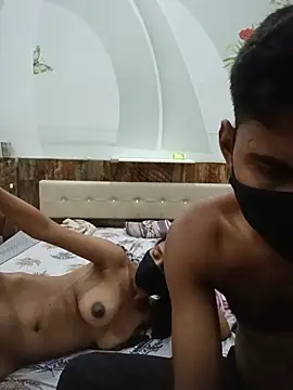 Desiboy8953 Show in webcam