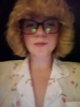 mcjbgfhgjhiiilllufjyf Show in webcam