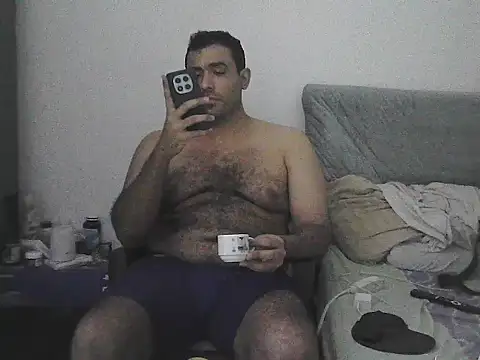 alphalatinobearx Chat XXX in diretta
