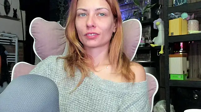 karo123421 Adlı Modelin Canlı XXX Sohbeti