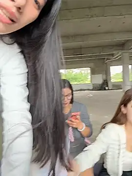 MS-520's Live XXX Chat