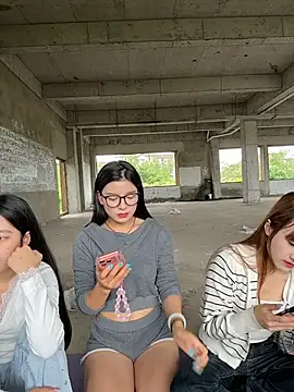 MS-520 লাইভ XXX চ্যাট