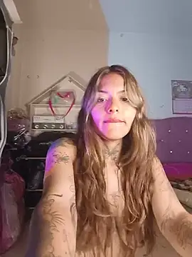 Fuckevita's Live XXX Chat