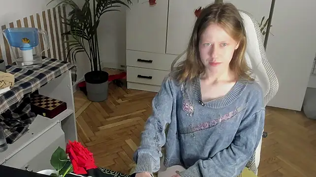 Silly__Milly Live XXX-chat