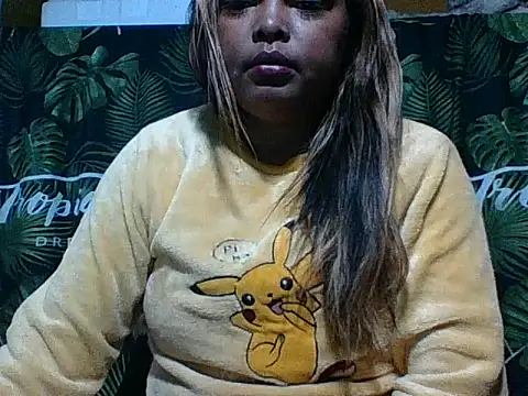 Chat XXX en directo de SEXY_METISE