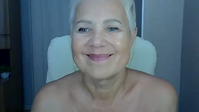 Pokazy przed kamerką – Madam-Madam