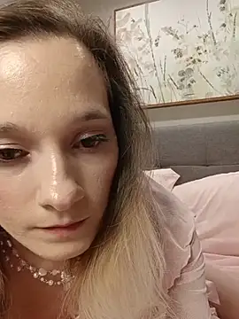 Chloe_StClaire's Live XXX Chat