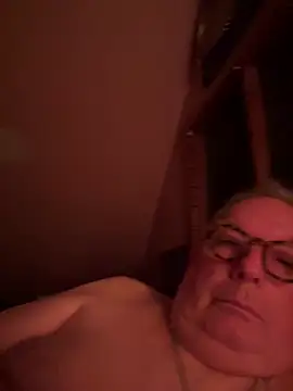 CharlieWeaver22 Show in webcam