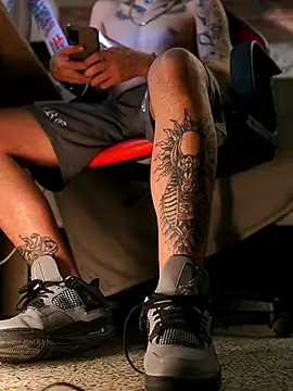 AlphaMasterXxx – Naživo XXX chat