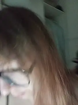 XXX chat uživo modela Deborahx