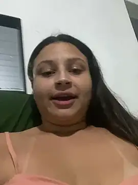 Онлайн чат XXX julia_moreira