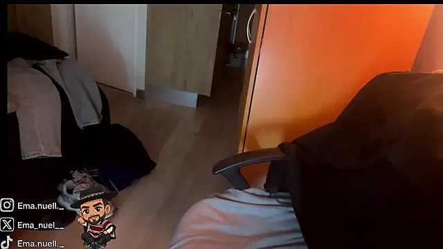 Emanuell__ Chat XXX in diretta