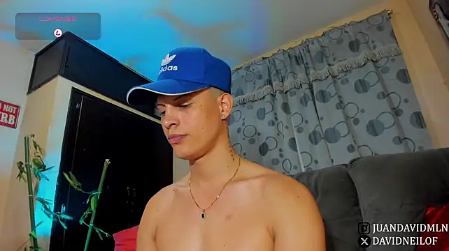 Živý XXX chat DavidNeill