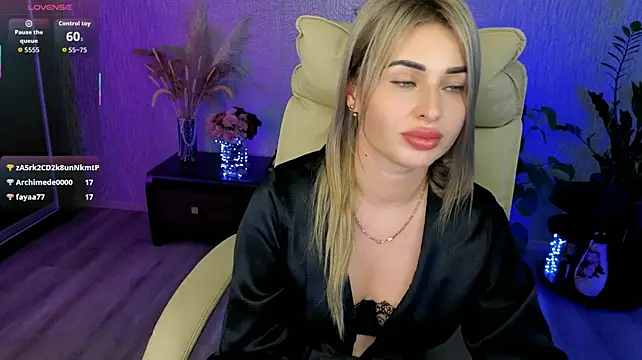 NikaSkyLove élő XXX-chatje