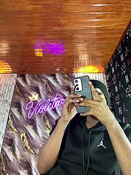 Czat XXX na żywo – violeta_E_