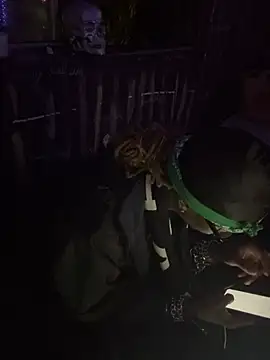 DaeDotFrankyLoko's Live XXX Chat