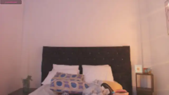 Alana_Limaa's Live Chat Room