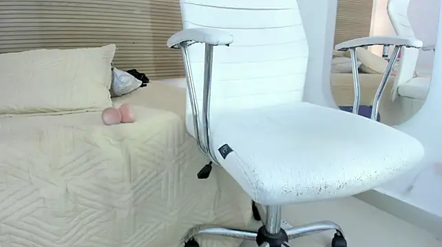 Mahyolen's Live XXX Chat