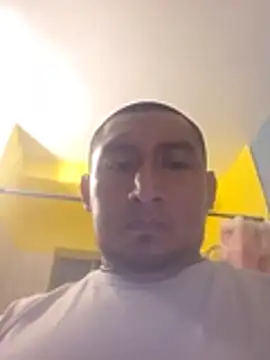 Show modela Jovende28 na web-kameri