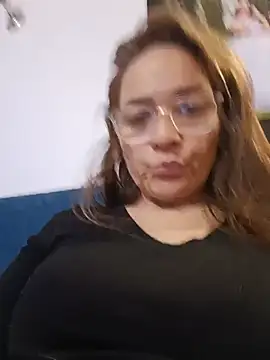 צ'אט XXX בשידור חי של Dannial51