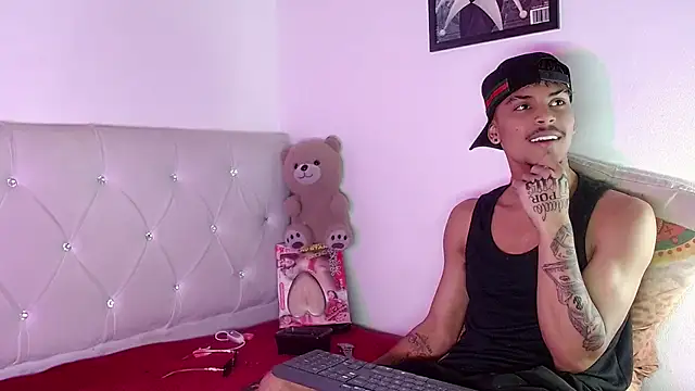 Chatroom XXX en direct de Angel_foxc13