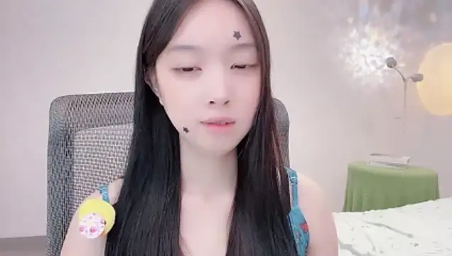 Yoyo33355のライブXXXチャット